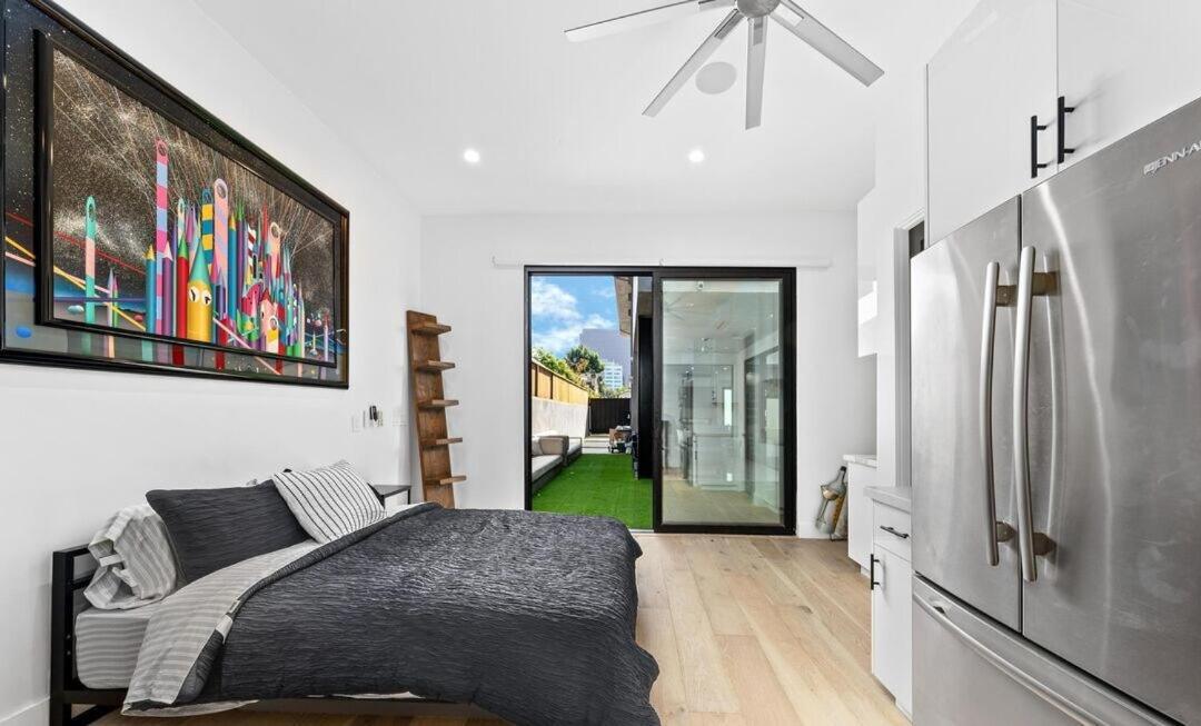 Modern With Full Kitchen In Beverly Grove Apartamento